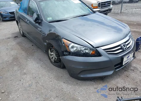 2011 Honda Accord 2.4 Lx из США, поврежденный, VIN 1HGCP2F30BA147858